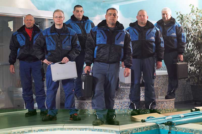Unsere Servicetechniker sind kompetent bei Wartungs- und Reparaturarbeiten.  Schwimmbadservice Amigo Kaufmann - Waltershausen/Thüringen